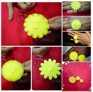 rotating flower accessories ring necklace Jewellery 3d print model - Mito3D