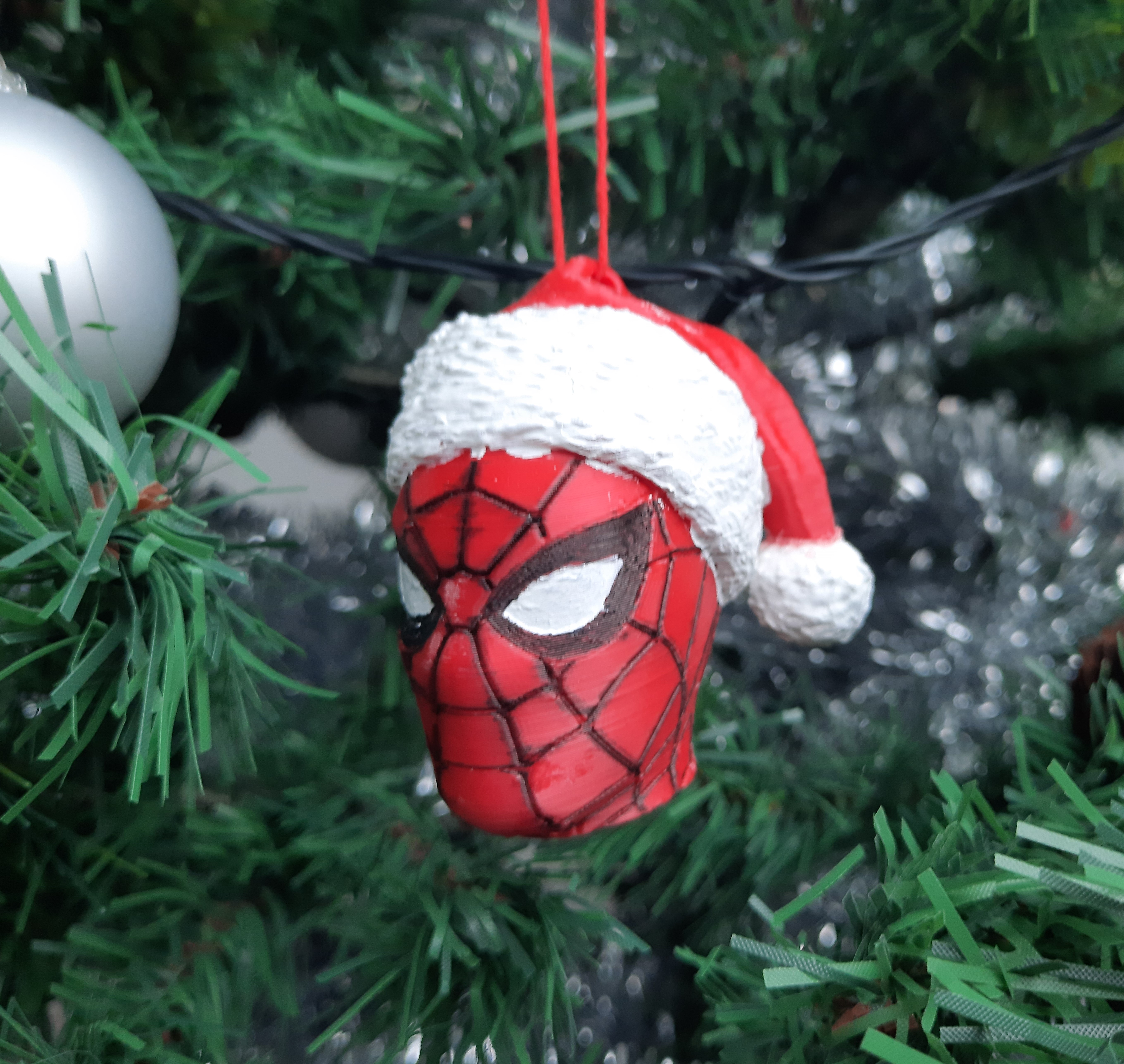 homme araignée Noël arbre ornement fictif personnages 3D print model - Mito3D
