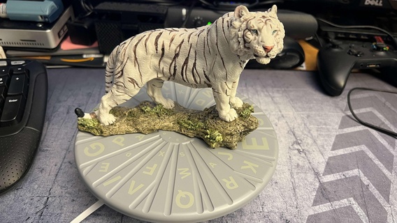 tiger figurine Animals 3d print model - Mito3D