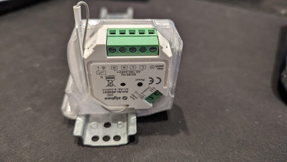 tinte inteligente cambiar interruptor adaptador estruendo carril hutschiene 3d print model - Mito3D