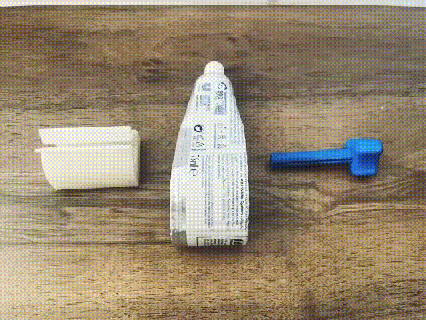 dentifricio titolare supporto 3d print model - Mito3D