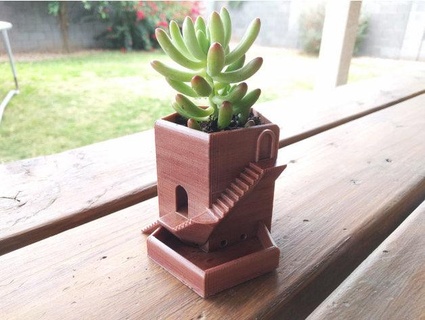 tower plant pot Nature & Plants 3d print model - Mito3D