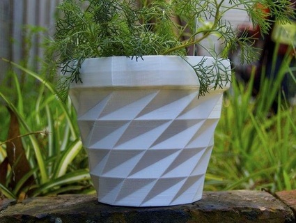 triangulated flower pot Nature & Plants 3d print model - Mito3D
