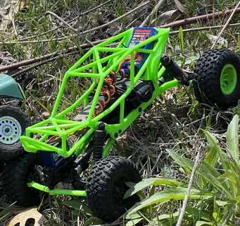 trx4m rock bouncer cage v2 chassis w adjustable shock mounts Toys & Games 3d print model - Mito3D