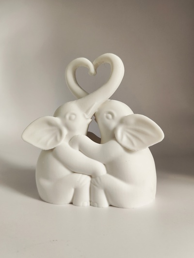 saint valentin éléphants sculpture mignonne forme cœur 3d modèles télécharger créalité nuage animaux 3d print model - Mito3D