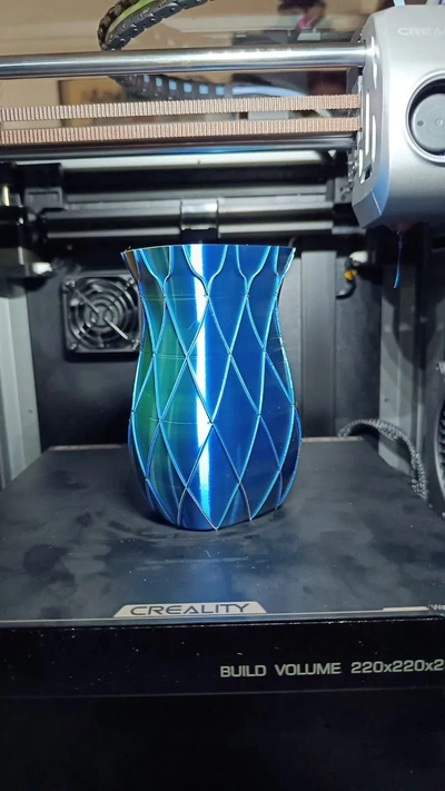 vaso incrustado 3d modelos baixar crialidade nuvem 3d print model - Mito3D