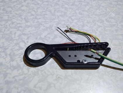 câble strip teaseuse machinerie équipement 3d print model - Mito3D