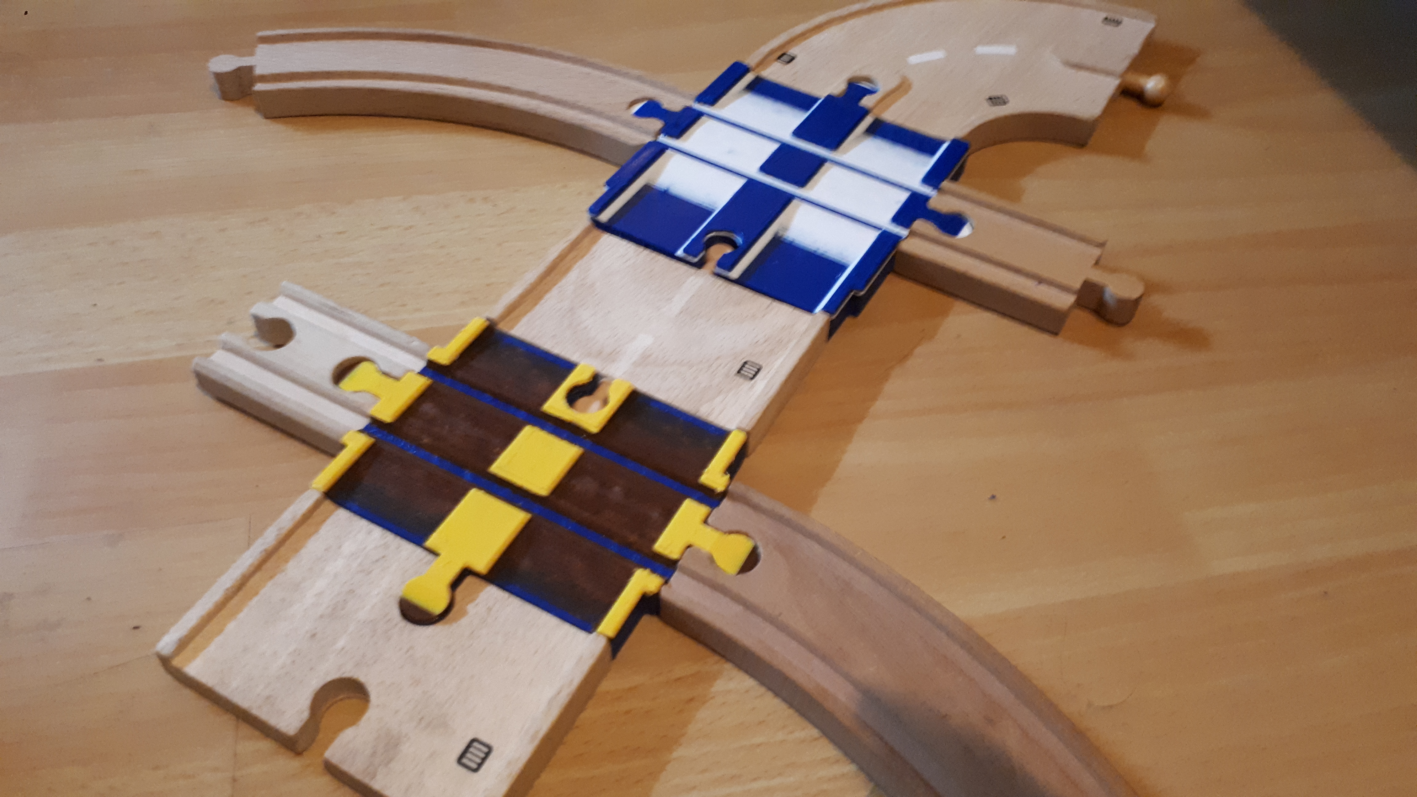 hölzern Schiene Straße Kreuzungen Bigjigs kompatibel Fahrzeuge Spielzeug Autos 3D print model - Mito3D