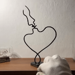 & interactive art kiss - valentines day gift valentine love hearth stand desk ornament beauty couple simple decoration bust face ily wedding anniversary 3d print model - Mito3D