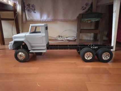 114 truck body 3d printable 950 114 truck body 3d printable  3d print model - Mito3D