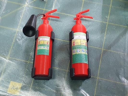 10 scale model fire extinguisher game trophy rc 110 10scale fireextinguisher 3d print model - Mito3D