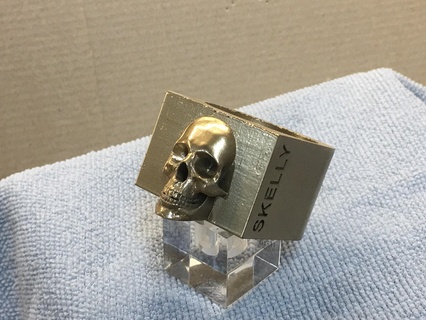 12ft esqueleto anillo Skelly 3d print model - Mito3D