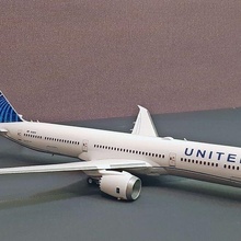 141221-10 boeing 787-10 trent airplane aircraft 787 dreamliner 787-8 787-9 airbus 3d print model - Mito3D
