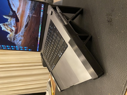 16 macbook pró ficar pé computador portátil suporte maçã 3d print model - Mito3D
