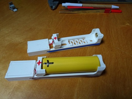 18650 célula USB carregador bateria eletrônicos 3d print model - Mito3D