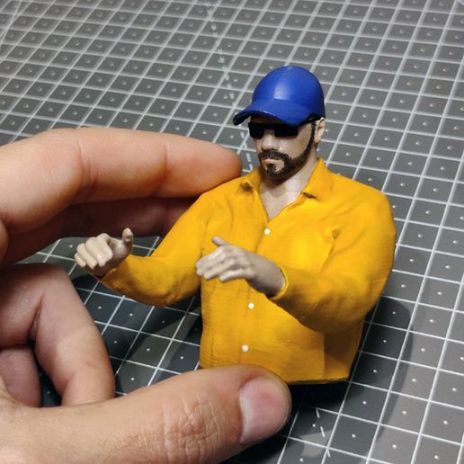 1 10 rc driver shirt lexan interiors figurine person man model glasses 3D print model - Mito3D