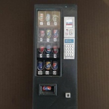 1 18 vending macchina incluso etichette modello architettura coca cola frigo lattine bottiglie 24 12 giocattolo 3d print model - Mito3D