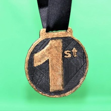 1 lik Madalyası moda spor ödül accessoires aksesuar basit kazanan kazanmak kurdele yer ilk madalya 3d print model - Mito3D