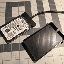25in portable dur conduire Cas gaine gadget usb3 3d print model - Mito3D