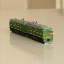 2te10m diesel locomotora 1 100 ferrocarril entrenar 3d print model - Mito3D