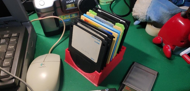35' floppy disk holder 3d print model - Mito3D