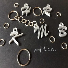 3d-Buchstaben Schlüsselanhänger mehr verschiedene 3dletter 3dletters Anhänger Dekoration Worte keyring gadgets keychain Schriften Sprache sign symbol Brief stlfile 3dmodel 3dprint alphabet Briefe font text 3d print model - Mito3D