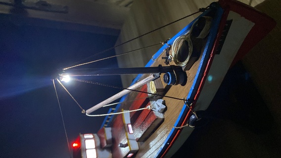 3d impresión rc pescar barco modelo radio controlar escala 3d print model - Mito3D