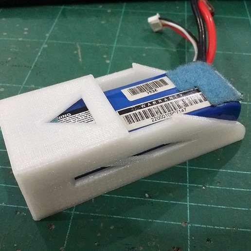 3s lipo 2200mah protettore titolare zippy gioco giocattolo aereo rc batteria flite test drone 3D print model - Mito3D