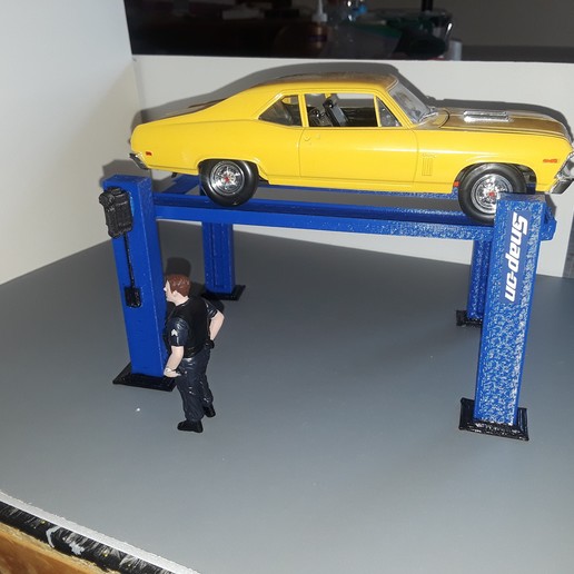 4 post car lift 1 24 scale tool dioramas garage 3D print model - Mito3D