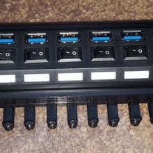 7 Puerto USB cubo soporte artilugio alambres cable guía rail 3d print model - Mito3D