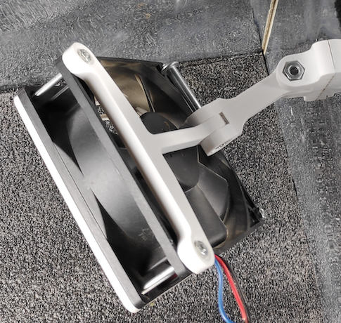 92mm ventilateur articulé monter gril bras loisir 3D print model - Mito3D