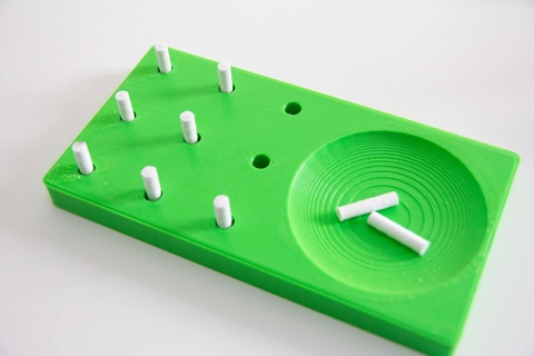 9 hole peg test occupational therapy hand rehabilitation terapia ocupacional accesibility accesibilidad assistive device tech 3d print model - Mito3D