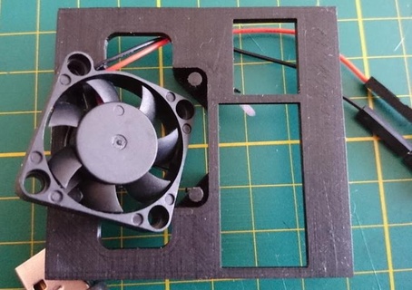 activo ventilador soporte frambuesa clusterhat caso funda raspberrypi electrónica 3d print model - Mito3D