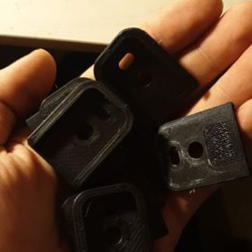 airsoft glock mag la base de trou gaz gadget le marqueur paintball stock buttpad gbb gce d'accessoire militaires tactique ar ar15 m16 m4 sr25 tireur d'élite dmr spr 3d d'impression 3dprint abs pla asg ics krytac rail picatinny jinggong jg ggarmament gg 3D print model - Mito3D