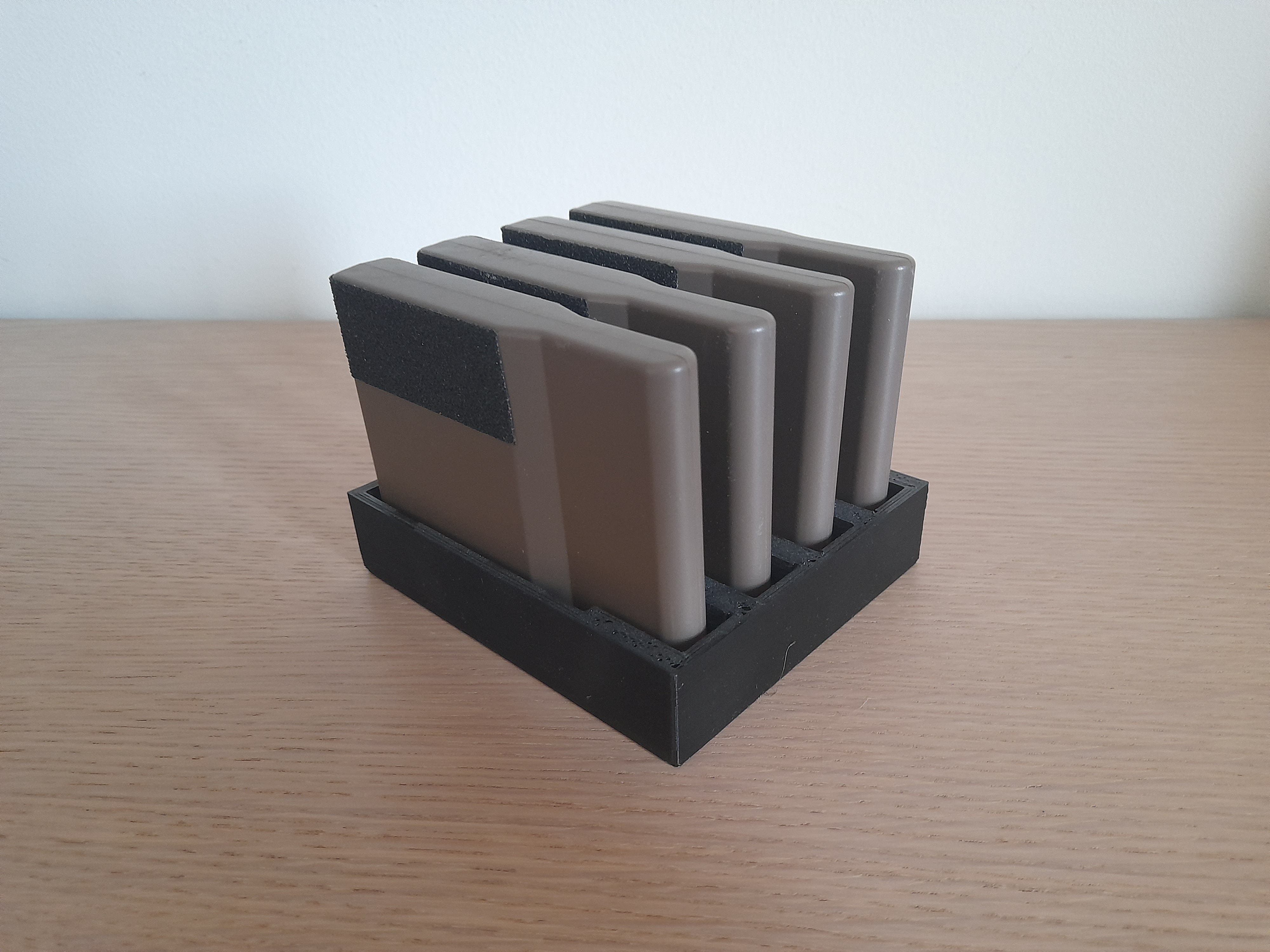 airsoft silverback srs mag organizer 4 slots magazine storage 3D print model - Mito3D