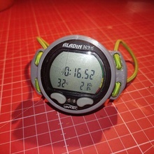 Aladin bungee attrezzo tuffo immersioni buceo ordenador scubapro cressi uwatec reloj aladdin montare 3d print model - Mito3D