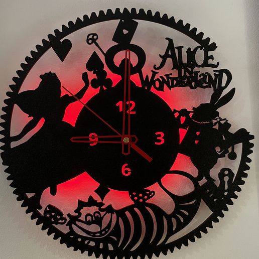 alice wonderland  clock d