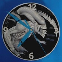 alien clock 3d.casa.drawing3d.extraterrestre.lithophane.litofania.el alivio.espacio.el terror 3d print model - Mito3D