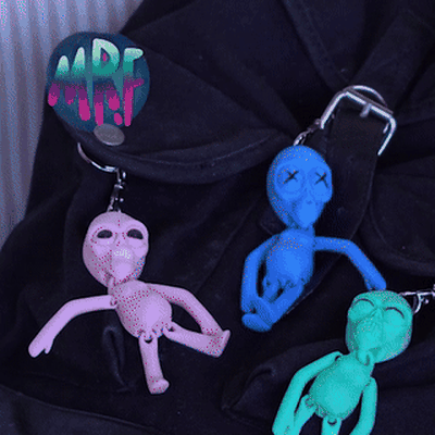 alieno flessibile portachiavi articolato extraterrestre divertimento zaino complemento originale regalo giocattolo freddo 3d print model - Mito3D