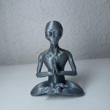 extraterrestre meditando Arte yoga meditación 3d print model - Mito3D