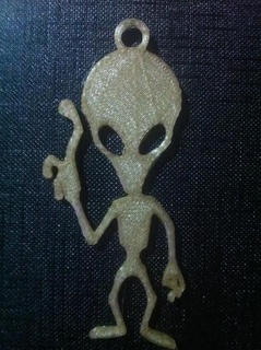 alien pendant 3d fashion universe 3d print model - Mito3D