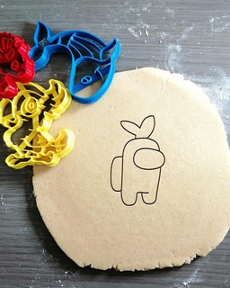 among us crewmate plant hat cookie cutter + outline gaming baking dough shape kitchen bake cookies fondant bento 3d print model - Mito3D