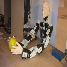 androide lucas andante cielo ax 12 bioloide robot humanoide robótica robotique 3d print model - Mito3D