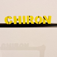 kübik Chiron harfler etiket aks ac Yükselt 3d baskı 3d print model - Mito3D