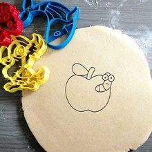 apple worm cookie cutter food fruit insect baking dough shape kitchen bake cookies speculoos 3d print model - Mito3D