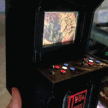 arcade cabinet deckbox mtg rue combattant mortel kombat magie rassemblement tcg ccg 3d print model - Mito3D