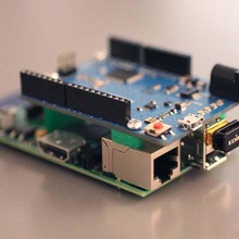 arduino raspberry pi-Berg v10 tool nützlich Schild pi Himbeere Zubehör müssen mount - Elektronik d board 3d print model - Mito3D