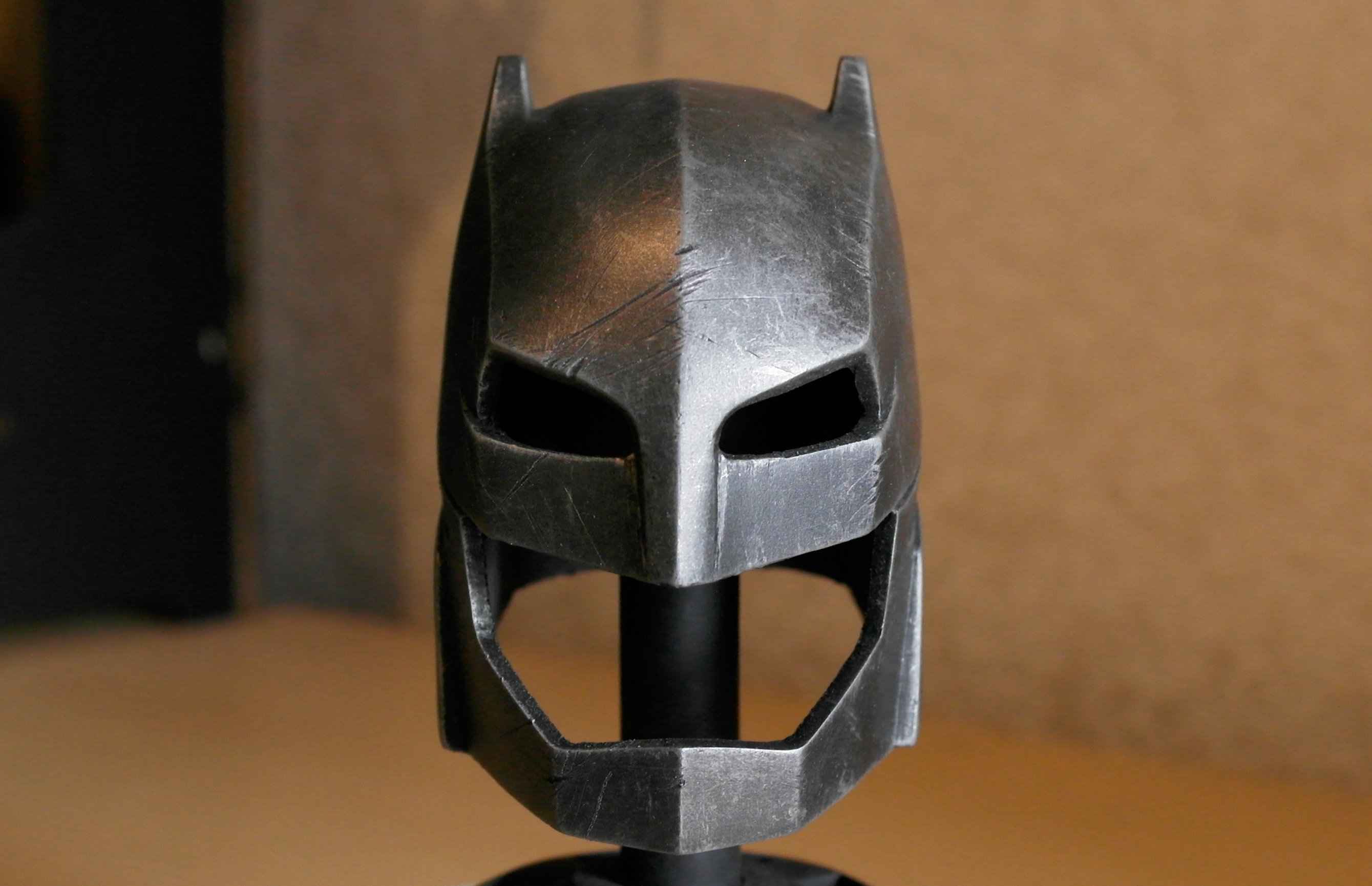 armoured batman helmet stl Fashion 3D print model - Mito3D