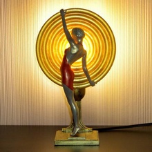 art deco lampada 1 casa la statua scultura figurina in miniatura fanciulla di sesso femminile donna lusso glamour 3d print model - Mito3D
