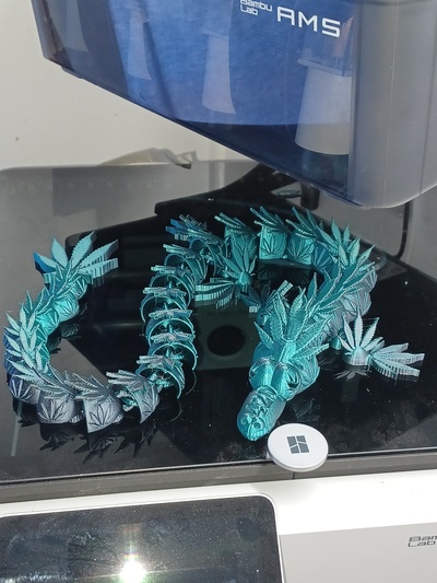 articulated 420 potleaf dragon pot high leaf weed flexi cool fun print in place 3d print model - Mito3D